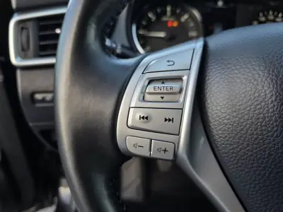 Nissan Qashqai 2015 - 13990 EUR, 146000 km - AUTO.MOTO.pt - 146000km - foto 21 de 40