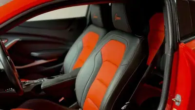 Chevrolet Camaro 2019 - 54900 EUR, 60000 km - AUTO.MOTO.pt - 60000km - foto 11 de 15