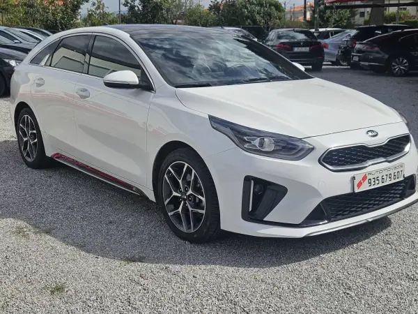 Kia ProCeed 2020 - 17400 EUR, 119400 km - AUTO.MOTO.pt - 119400km - foto 11 de 69