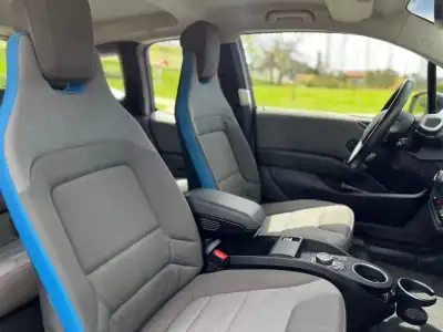 BMW i3 2020 - 16990 EUR, 79000 km - AUTO.MOTO.pt - 79000km - foto 17 de 50