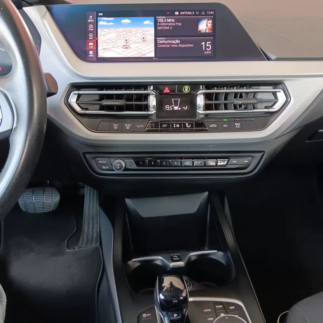 BMW 216 Gran Coupé 2022 - 23500 EUR, 90580 km - 90580km - foto 26 de 28