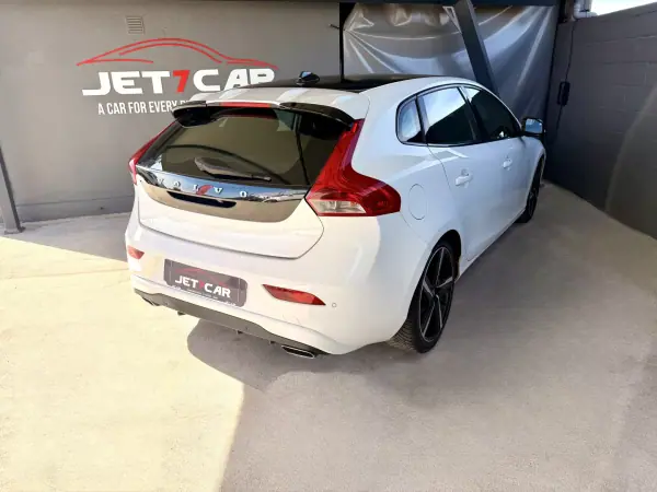 Volvo V40 2014 - 14490 EUR, 182428 km - AUTO.MOTO.pt - 182428km - foto 5 de 21