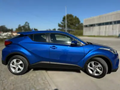 Toyota C-HR 2019 - 21490 EUR, 89737 km - AUTO.MOTO.pt - 89737km - foto 5 de 25