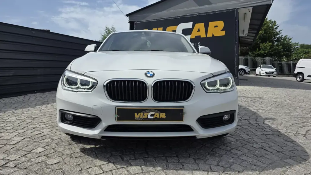 BMW 116 2016 - 16990 EUR, 176000 km - AUTO.MOTO.pt - 176000km - foto 8 de 9