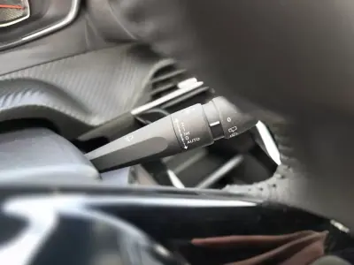 Peugeot 2008 2024 - 18500 EUR, 10965 km - AUTO.MOTO.pt - 10965km - foto 17 de 34