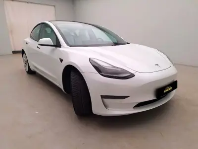 Tesla Model 3 2021 - 27890 EUR, 88511 km - AUTO.MOTO.pt - 88511km - foto 3 de 11
