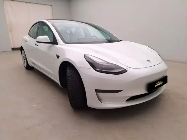 Tesla Model 3 2021 - 27890 EUR, 88511 km - AUTO.MOTO.pt - 88511km - foto 3 de 11