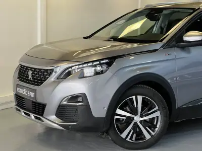 Peugeot 3008 2018 - 18490 EUR, 170000 km - AUTO.MOTO.pt - 170000km - foto 30 de 44