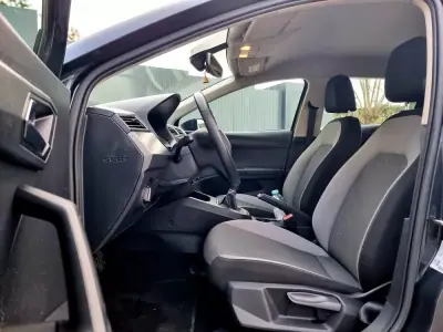 SEAT Ibiza 2019 - 12900 EUR, 54760 km - AUTO.MOTO.pt - 54760km - foto 4 de 6