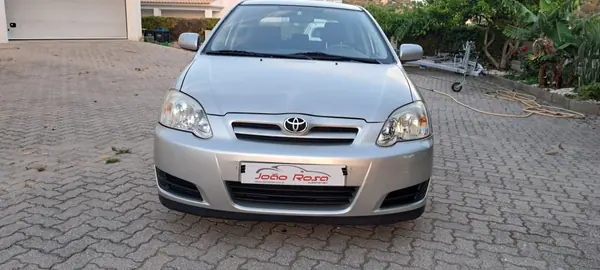 Toyota Corolla 2006 - 9950 EUR, 206000 km - AUTO.MOTO.pt - 206000km - foto 7 de 12