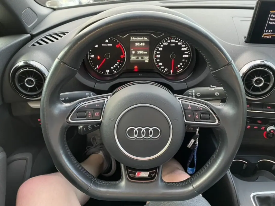 Audi A3 Cabrio 2015 - 25500 EUR, 115000 km - AUTO.MOTO.pt - 115000km - foto 17 de 33