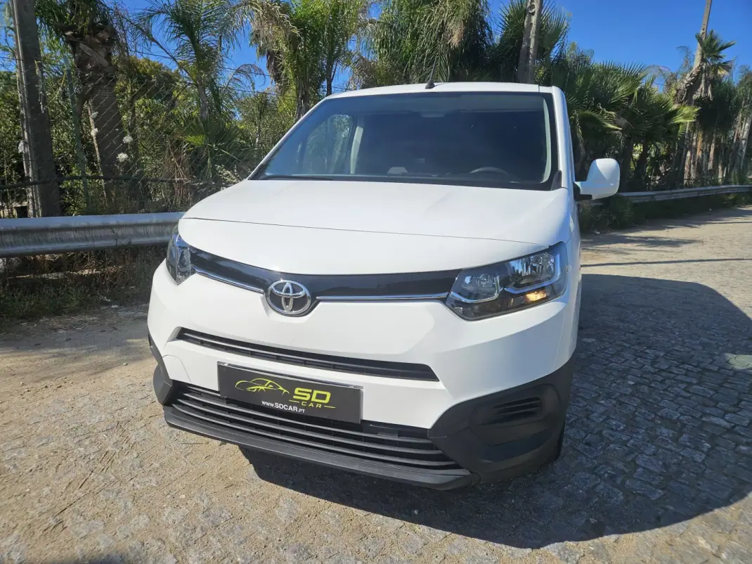 Toyota Proace 2022 - 13950 EUR, 110000 km - 110000km - foto 2 de 9