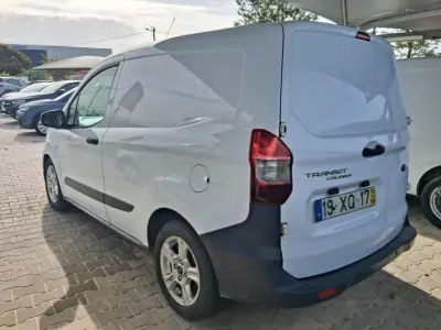 Ford Transit Courier 2019 - 9700 EUR, 214000 km - AUTO.MOTO.pt - 214000km - foto 6 de 15