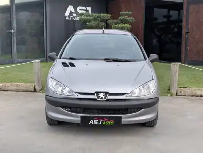 Peugeot 206 Van 1.4 HDi 2005 - 1750 EUR, 393364 km - AUTO.MOTO.pt - 393364km - foto 3 de 16