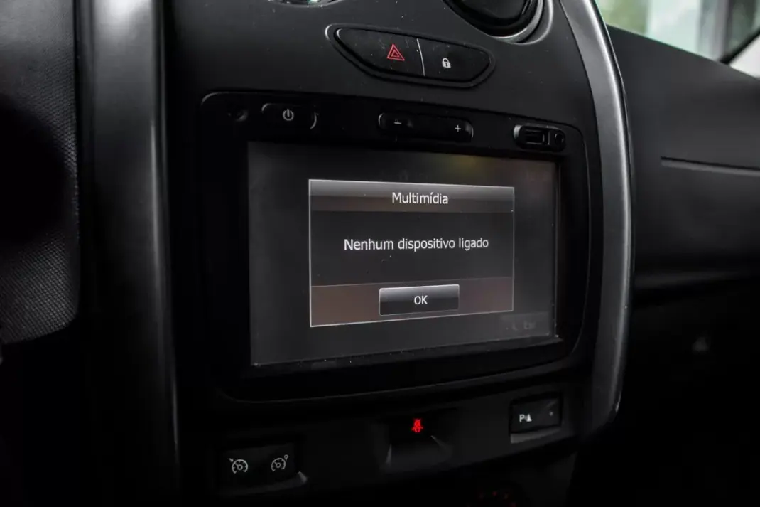 Dacia Duster 2014 - 10490 EUR, 134765 km - AUTO.MOTO.pt - 134765km - foto 33 de 36