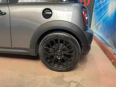 MINI Cooper S 2008 - 8999 EUR, 158000 km - AUTO.MOTO.pt - 158000km - foto 30 de 48