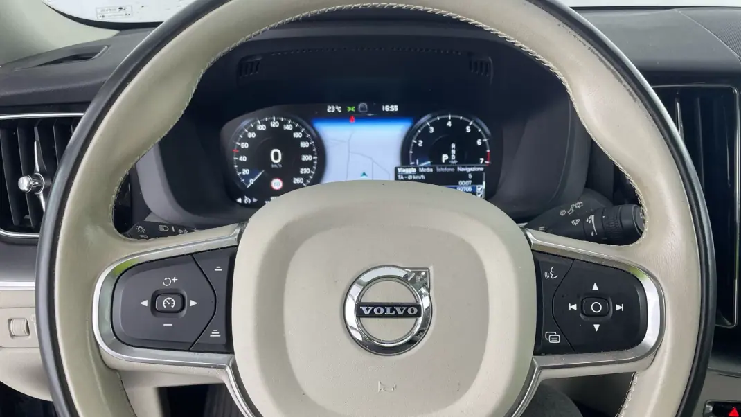 Volvo XC 60 2020 - 29999 EUR, 92117 km - 92117km - foto 16 de 22