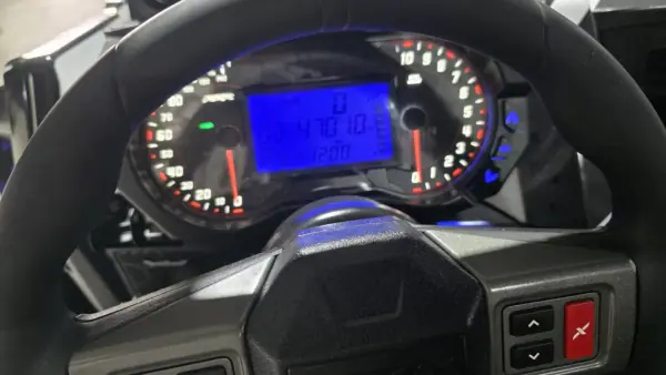 Polaris RZR 2024 - 34900 EUR, 6994 km - AUTO.MOTO.pt - 6994km - foto 24 de 32