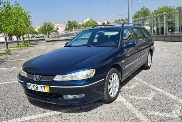 Peugeot 406 2002 - 3000 EUR, 205970 km - AUTO.MOTO.pt - 205970km - foto 5 de 6