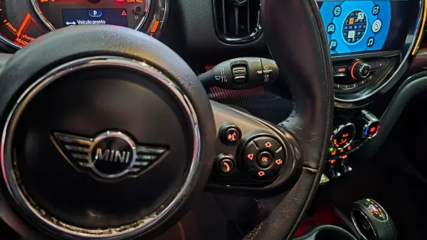 MINI Countryman 2018 - 21550 EUR, 127363 km - AUTO.MOTO.pt - 127363km - foto 27 de 71