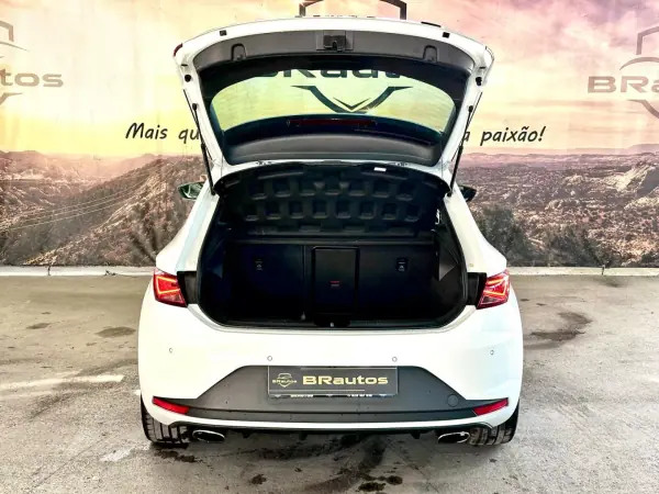SEAT Leon 2016 - 17900 EUR, 254499 km - AUTO.MOTO.pt - 254499km - foto 10 de 33