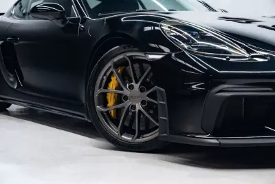 Porsche 718 Cayman 2021 - 134950 EUR, 23000 km - AUTO.MOTO.pt - 23000km - foto 4 de 41