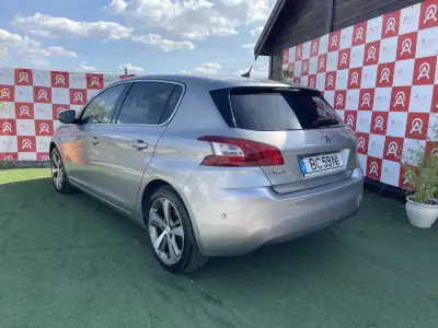 Peugeot 308 2014 - 12490 EUR, 143165 km - AUTO.MOTO.pt - 143165km - foto 4 de 22