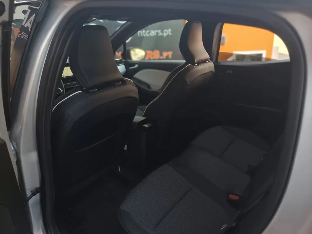 Renault Clio 2022 - 17900 EUR, 39086 km - AUTO.MOTO.pt - 39086km - foto 12 de 13