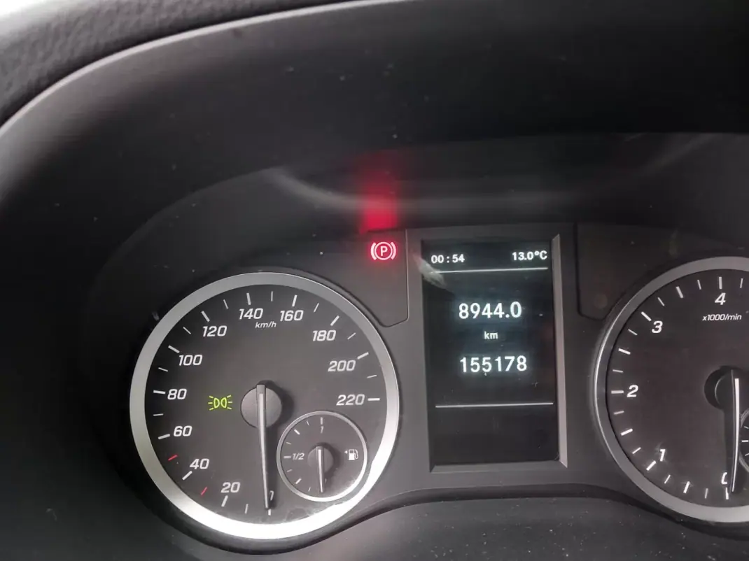 Mercedes-Benz Vito 110Cdi 2020 - 19800 EUR, 155178 km - AUTO.MOTO.pt - 155178km - foto 3 de 14