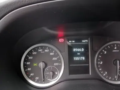 Mercedes-Benz Vito 110Cdi 2020 - 19800 EUR, 155178 km - AUTO.MOTO.pt - 155178km - foto 3 de 14