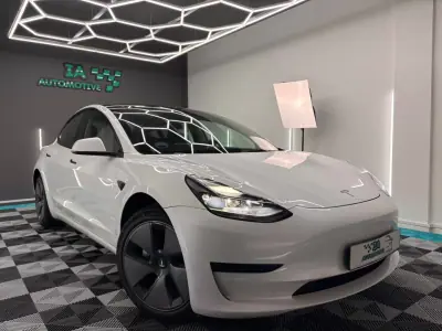 Tesla Model 3 2021 - 26500 EUR, 77000 km - AUTO.MOTO.pt - 77000km - foto 3 de 18