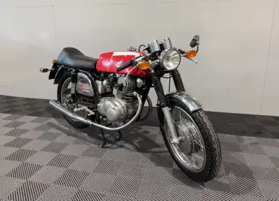 MV Agusta 1978 - 12900 EUR, 3500 km - AUTO.MOTO.pt - 3500km - foto 12 de 16