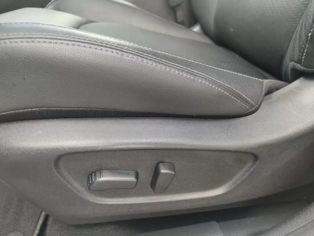 Nissan Qashqai 2018 - 17490 EUR, 49536 km - AUTO.MOTO.pt - 49536km - foto 17 de 22