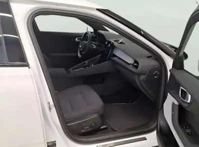 Polestar 2 2024 - 37900 EUR, 24000 km - AUTO.MOTO.pt - 24000km - foto 13 de 17