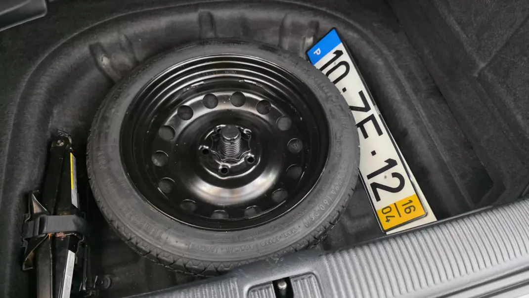 Audi A3 Sportback 2016 - 11900 EUR, 253264 km - AUTO.MOTO.pt - 253264km - foto 23 de 55