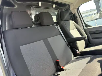 Peugeot Expert 2018 - 14900 EUR, 170000 km - 170000km - foto 42 de 45