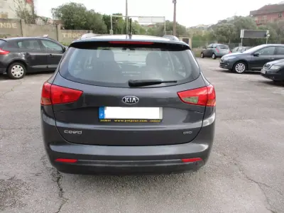 Kia Ceed SW 2016 - 9900 EUR, 160000 km - AUTO.MOTO.pt - 160000km - foto 7 de 12
