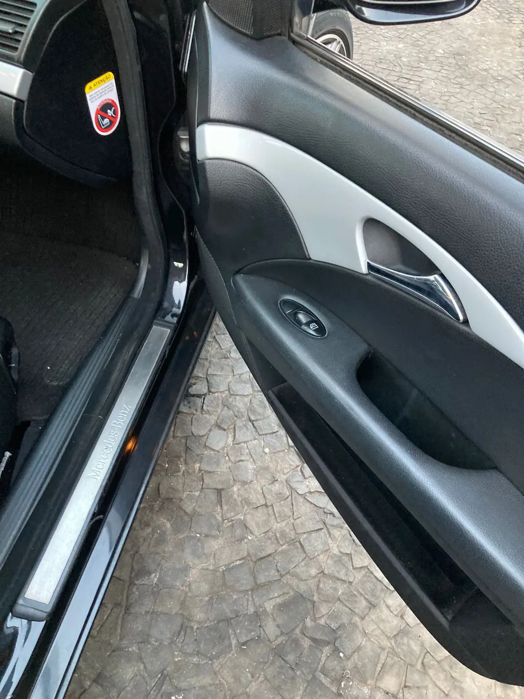 Mercedes-Benz E 220 2007 - 8950 EUR, 12000 km - AUTO.MOTO.pt - 12000km - foto 7 de 14