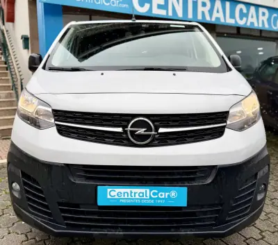 Opel Vivaro 2024 - 34950 EUR, 102000 km - AUTO.MOTO.pt - 102000km - foto 3 de 24