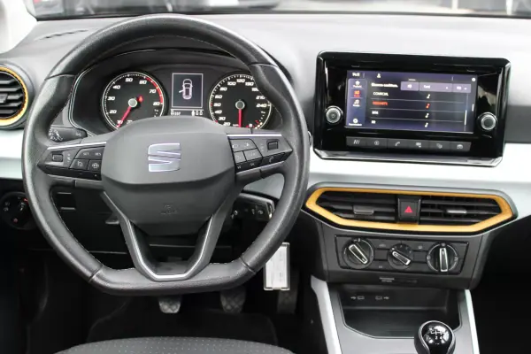 SEAT Arona 2021 - 15900 EUR, 61331 km - AUTO.MOTO.pt - 61331km - foto 11 de 20