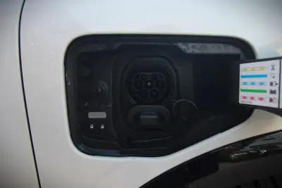 Renault Mégane E-Tech 2022 - 21000 EUR, 31000 km - AUTO.MOTO.pt - 31000km - foto 28 de 29