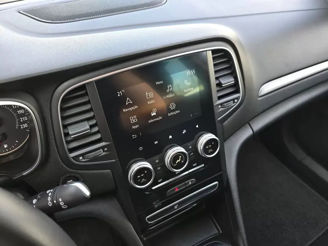 Renault Mégane 2021 - 15400 EUR, 63000 km - 63000km - foto 17 de 30