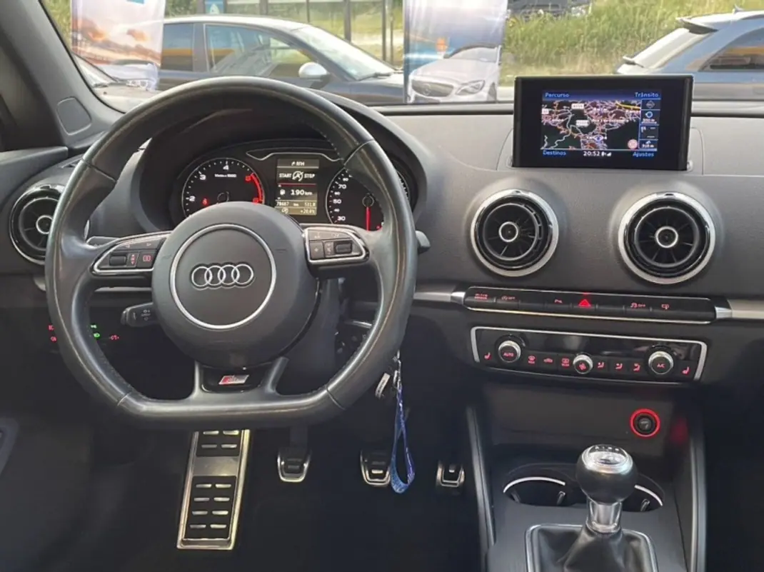 Audi A3 Cabrio 2015 - 25500 EUR, 115000 km - AUTO.MOTO.pt - 115000km - foto 23 de 33