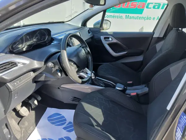 Peugeot 2008 2015 - 8450 EUR, 67397 km - AUTO.MOTO.pt - 67397km - foto 16 de 26