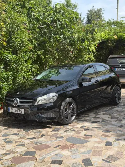 Mercedes-Benz A 160 2015 - 16900 EUR, 122877 km - AUTO.MOTO.pt - 122877km - foto 3 de 8