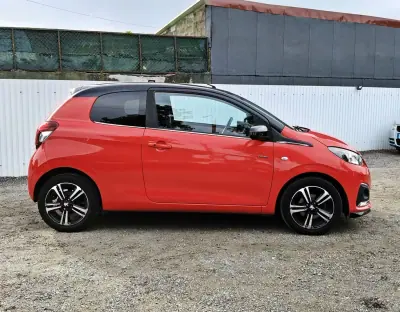 Peugeot 108 2017 - 9600 EUR, 46200 km - AUTO.MOTO.pt - 46200km - foto 9 de 23
