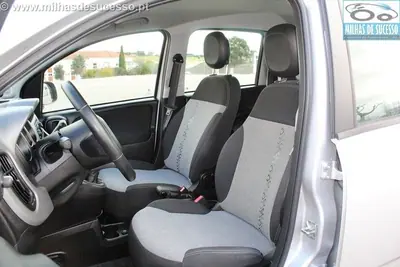 Fiat Panda 2017 - 7950 EUR, 92000 km - AUTO.MOTO.pt - 92000km - foto 8 de 28