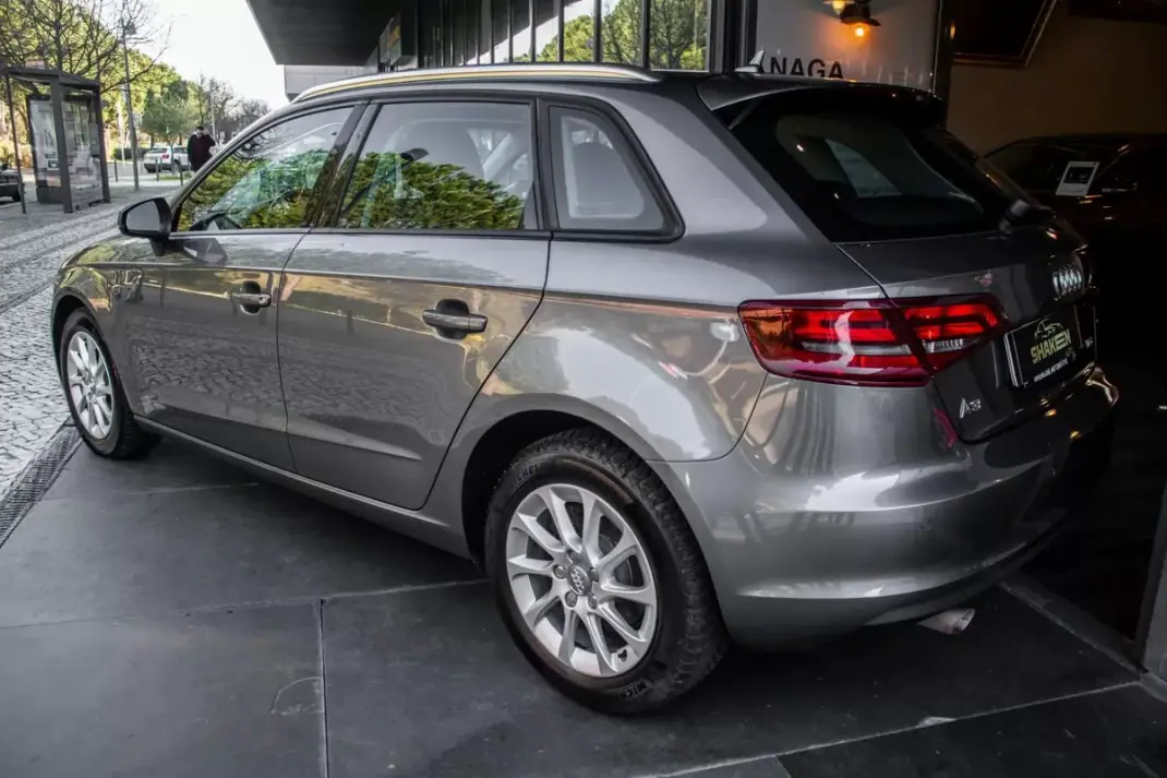 Audi A3 2013 - 12990 EUR, 250675 km - AUTO.MOTO.pt - 250675km - foto 3 de 38
