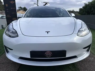 Tesla Model 3 2019 - 15500 EUR, 333000 km - AUTO.MOTO.pt - 333000km - foto 8 de 62