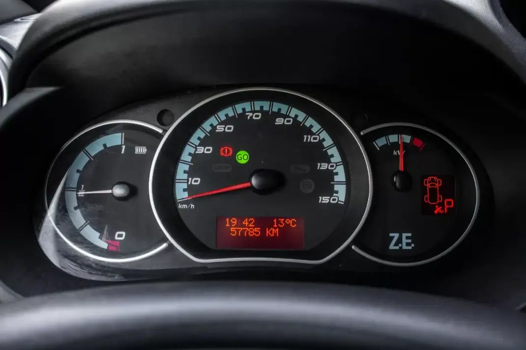 Renault Kangoo E-Tech 2020 - 9990 EUR, 57785 km - AUTO.MOTO.pt - 57785km - foto 18 de 28